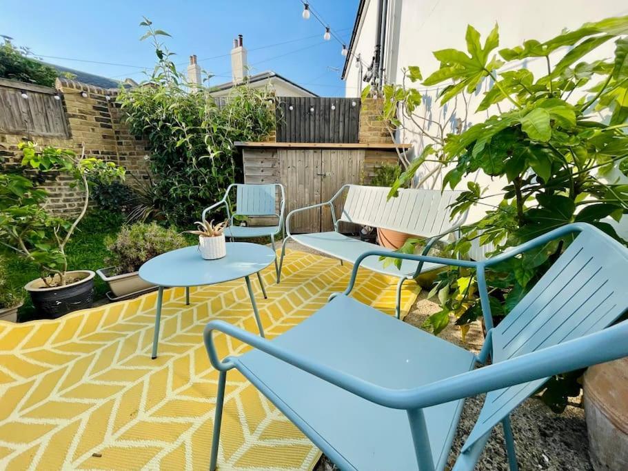 Northdene Cottage - Cosy Old Fisherman'S Cottage Two Mins From Sea - Free Parking - Wood Burning Stove - Roll Top Bath - Dog Friendly Deal Εξωτερικό φωτογραφία
